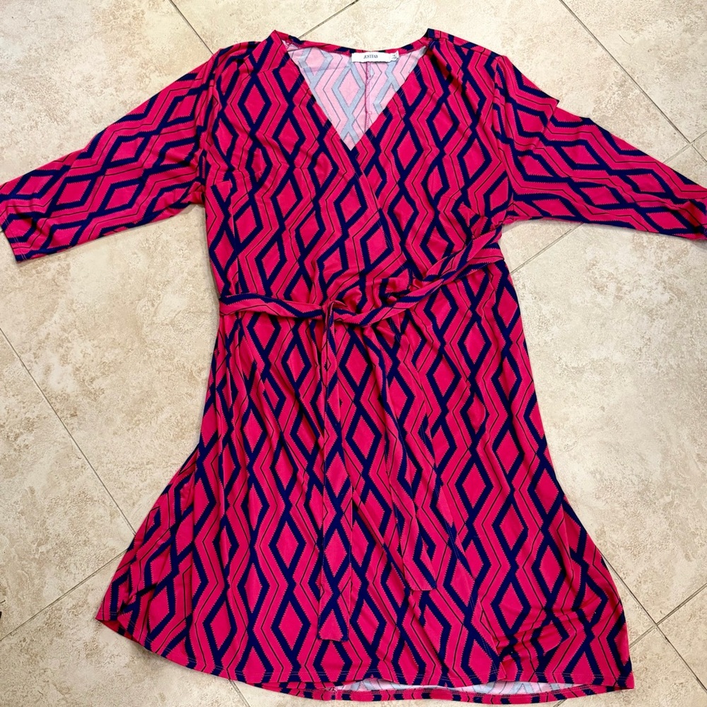 JustFab Geometric Wrap Dress in Dark Pink & Navy